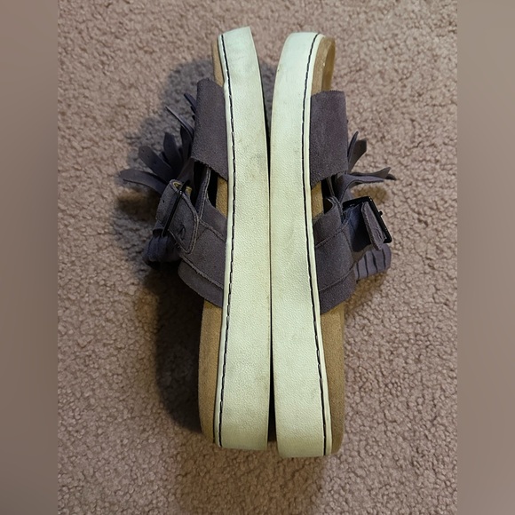 Vionic Suede Fringe Slides in purple sandals Fillmore size 9.5 EUC minor dirt - Picture 3 of 6